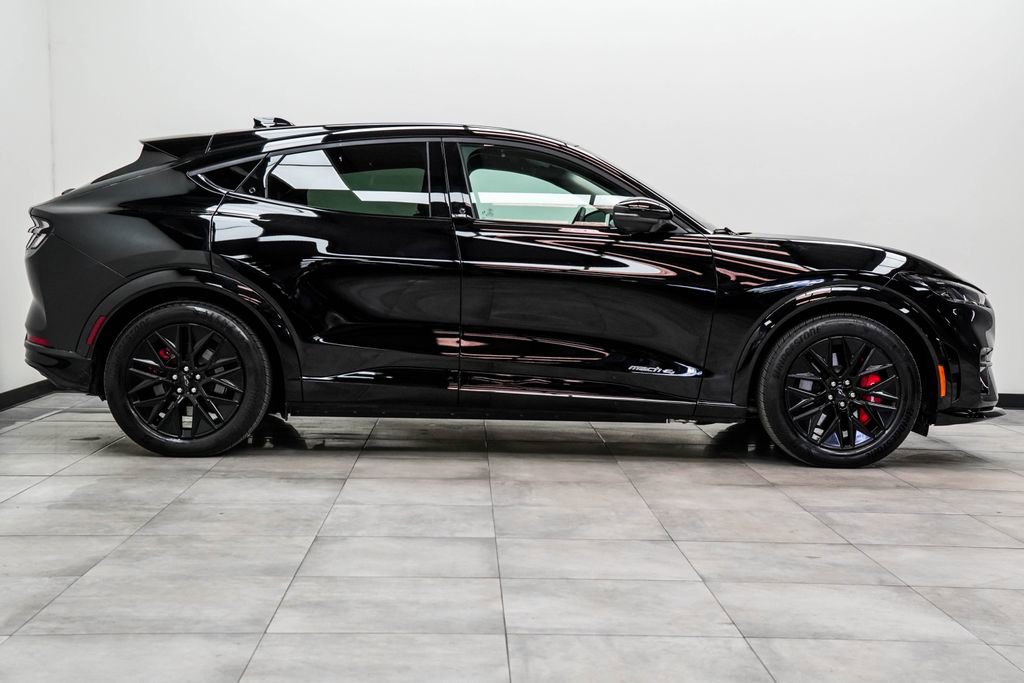 Used 2025 Ford Mustang Mach-E Premium w/ Sport Appearance Package AWD/4WD image 10
