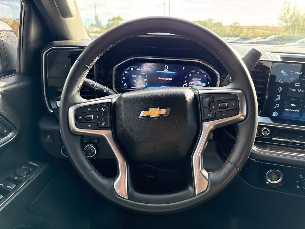 Certified 2023 Chevrolet Silverado 1500 LT AWD/4WD image 13