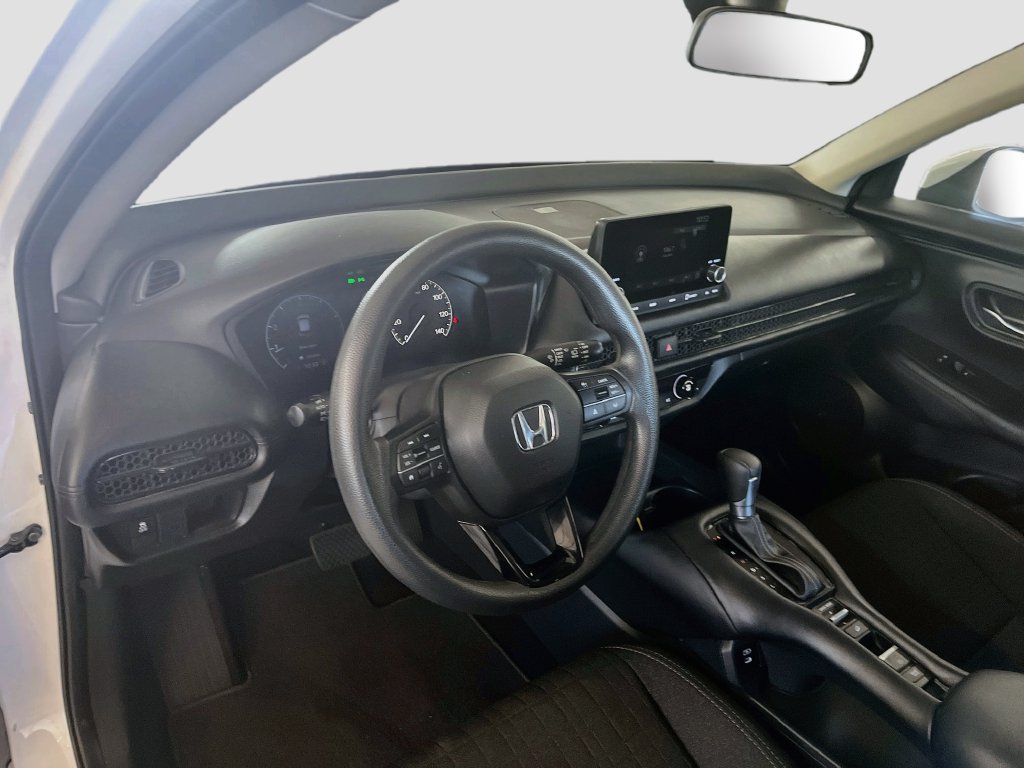 Used 2025 Honda HR-V LX image 9