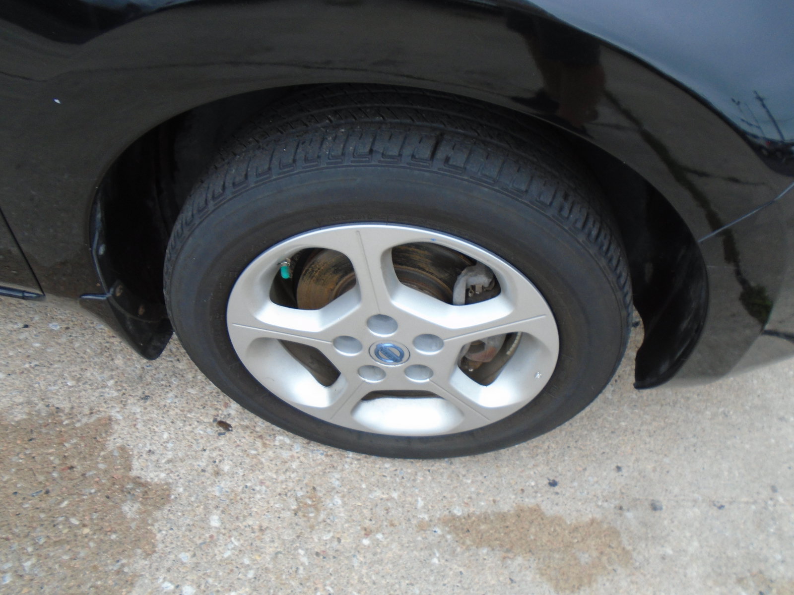 Used 2011 Nissan Leaf w/ Eco Design Pkg FWD image 19