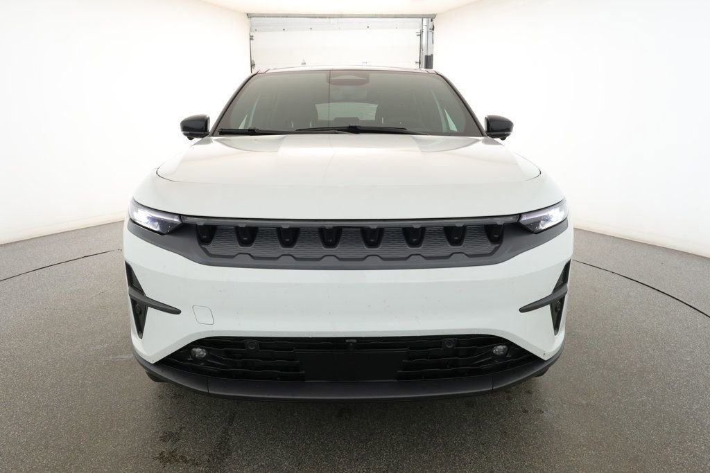 Used 2024 Jeep Wagoneer Launch Edition image 2