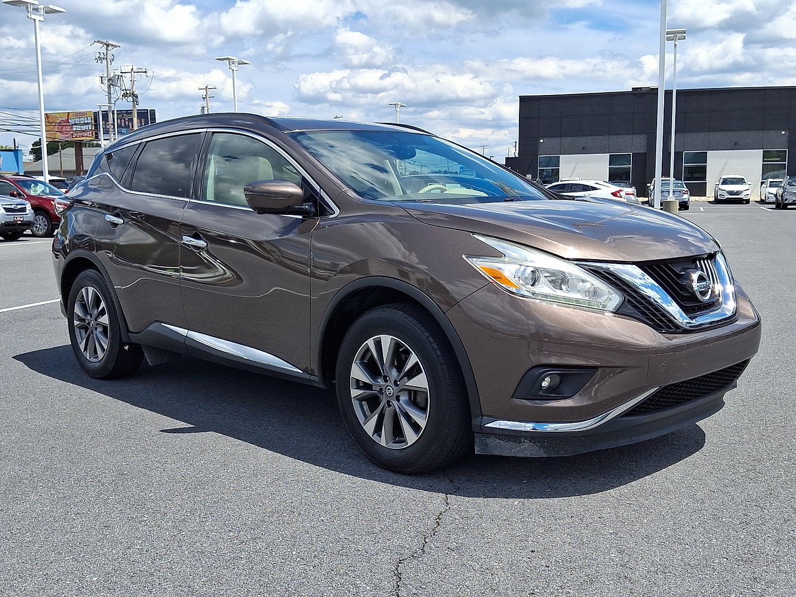 Used 2017 Nissan Murano SV w/ Premium Package AWD/4WD image 3