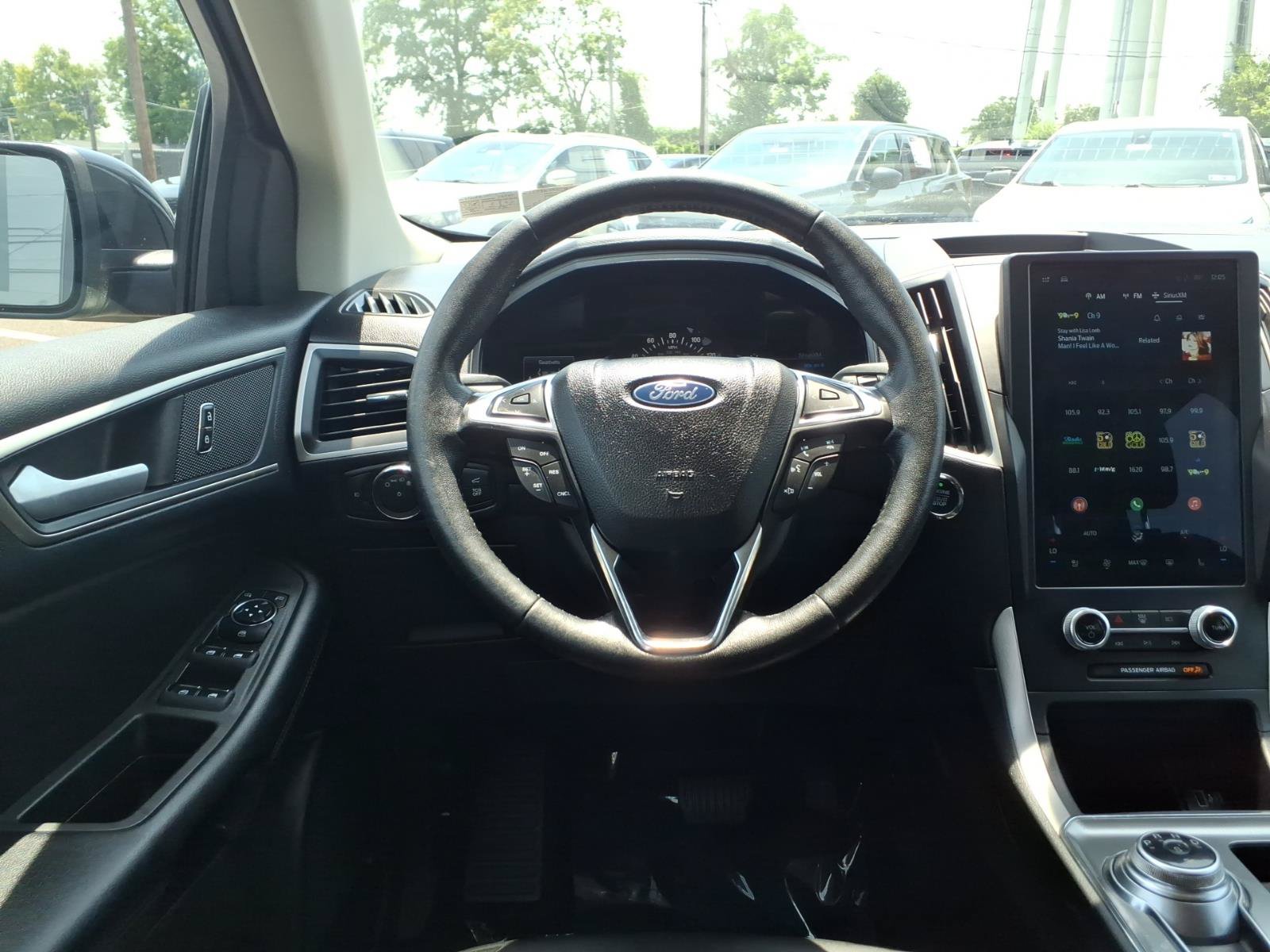 Used 2022 Ford Edge SEL w/ Convenience Package AWD/4WD image 15