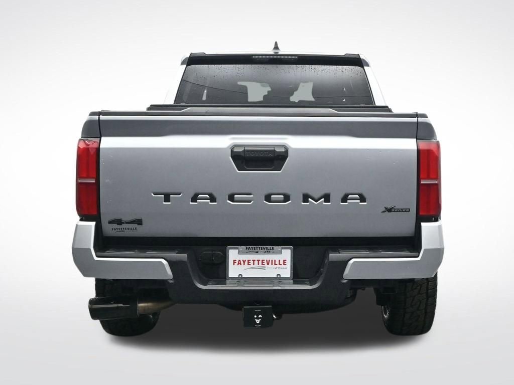 Used 2025 Toyota Tacoma SR5 AWD/4WD image 7