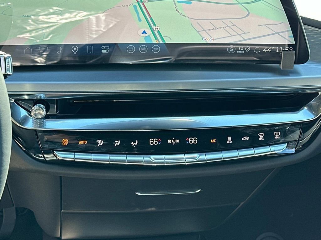 New 2025 Cadillac Lyriq Luxury image 13