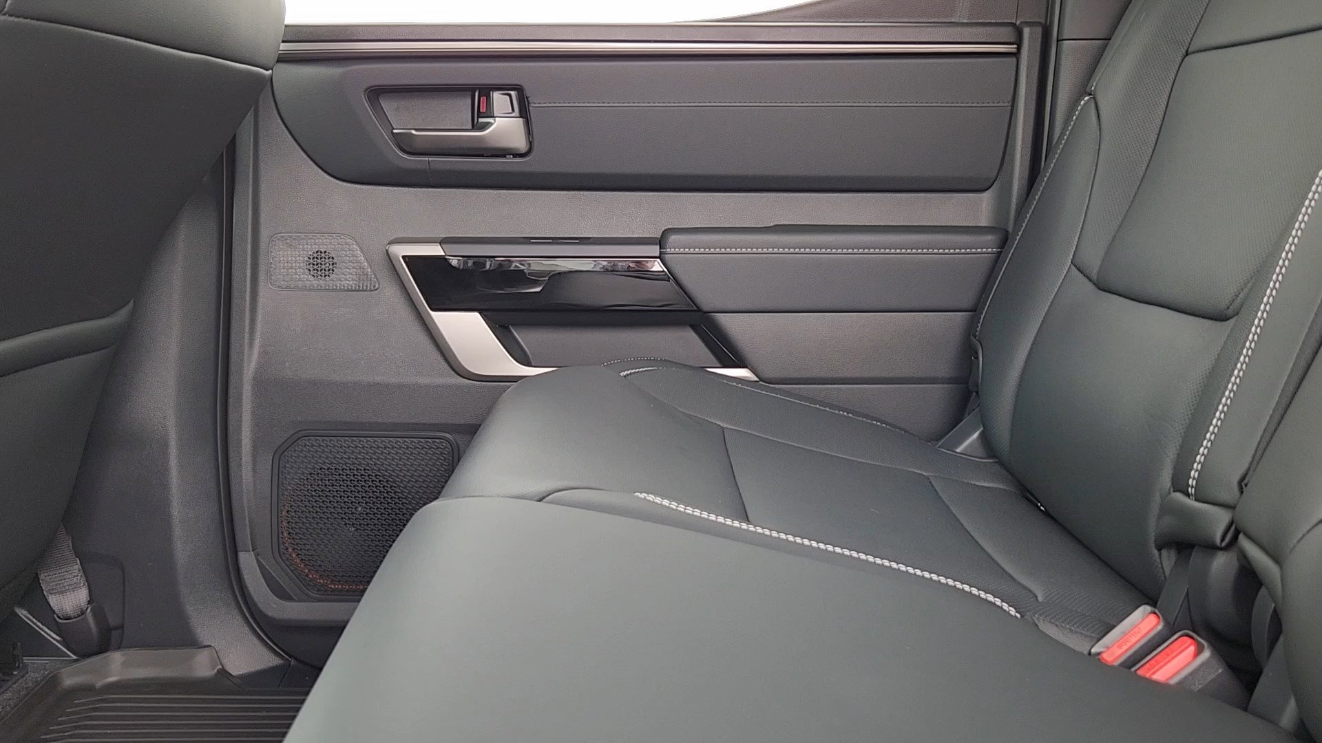 New 2026 Toyota Tundra Limited AWD/4WD image 15