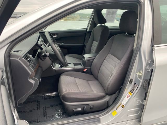 Used 2016 Toyota Camry LE FWD image 14