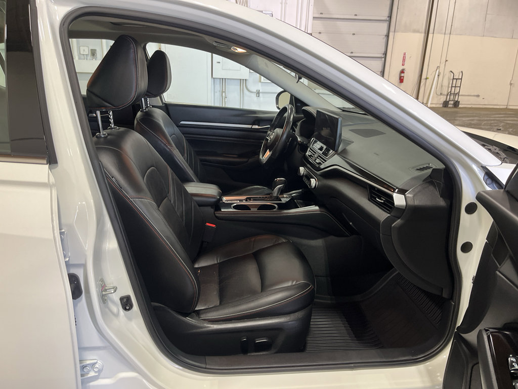 Used 2023 Nissan Altima 2.5 SR w/ SR Premium Package AWD/4WD image 28