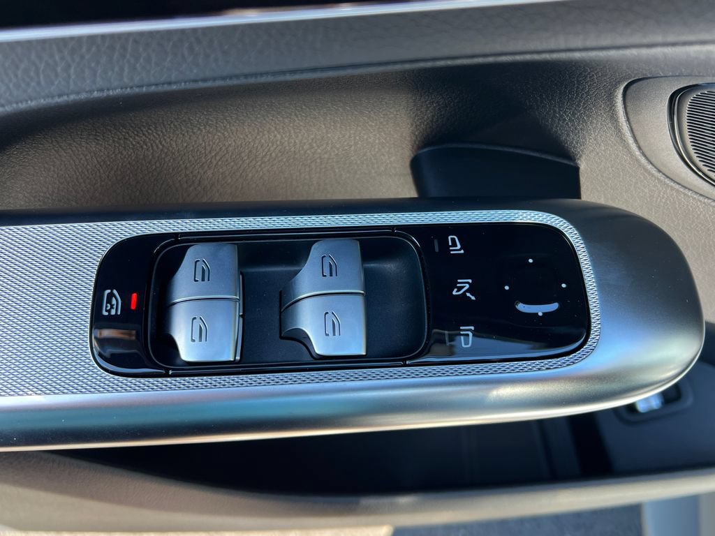New 2026 Mercedes-Benz GLC 300 4MATIC image 11