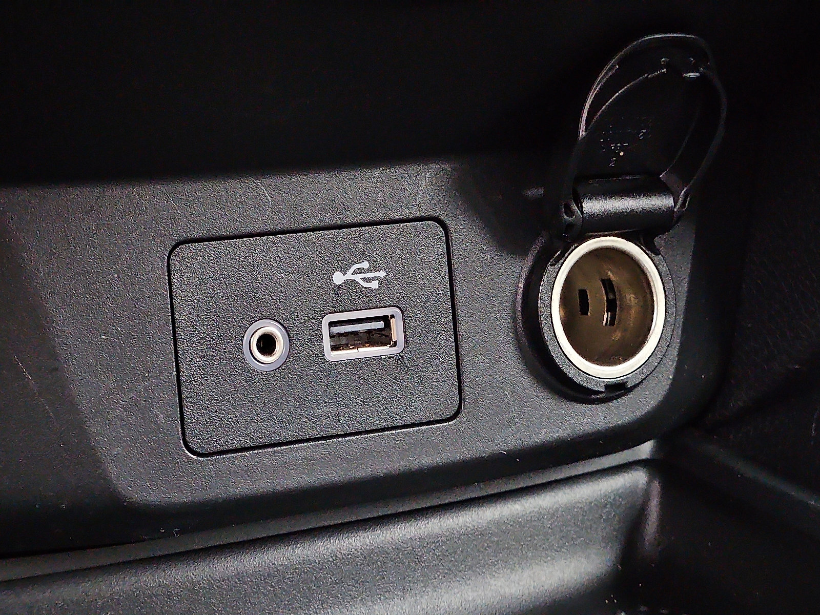 Certified 2019 Nissan Rogue S image 21