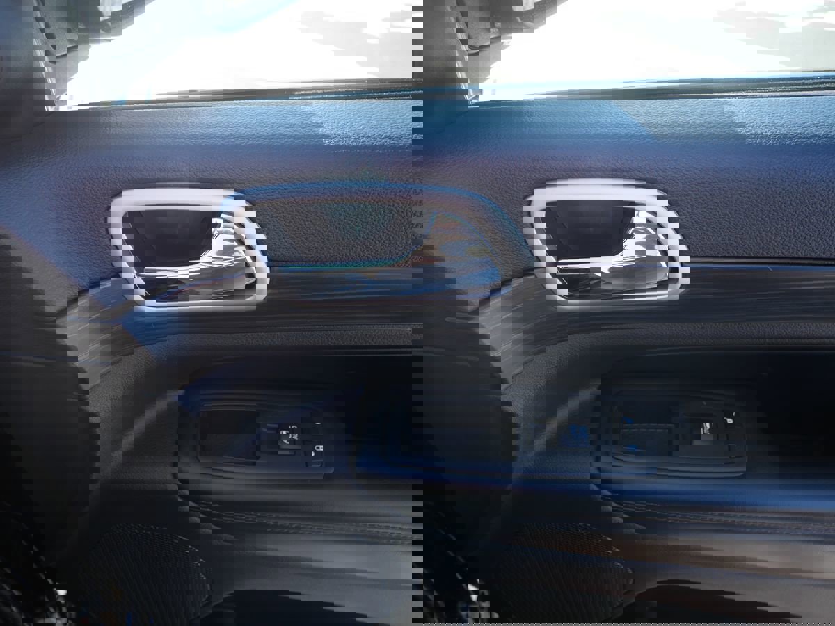 Used 2019 Jeep Grand Cherokee Altitude image 19