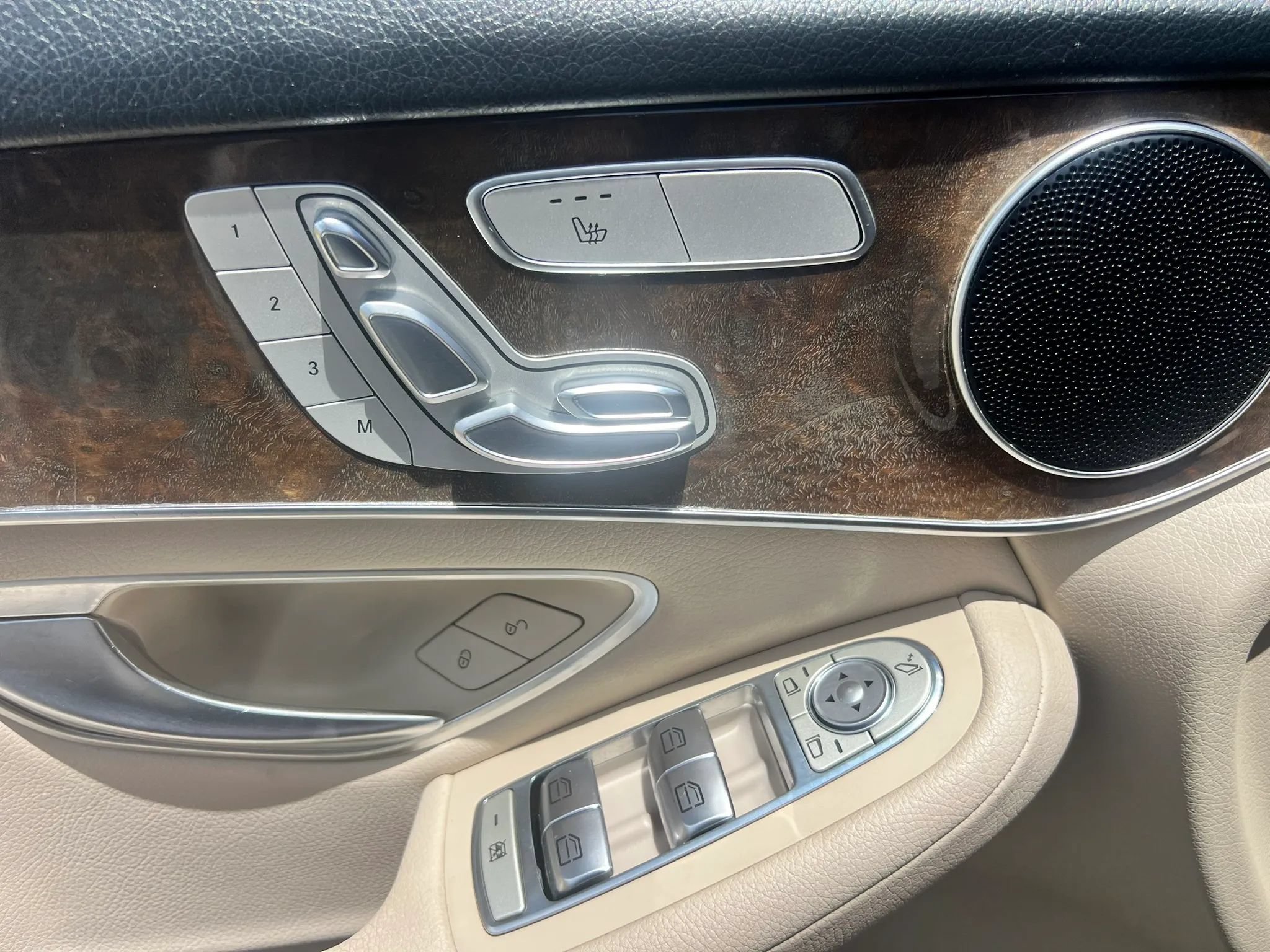 Used 2019 Mercedes-Benz GLC 300 image 40