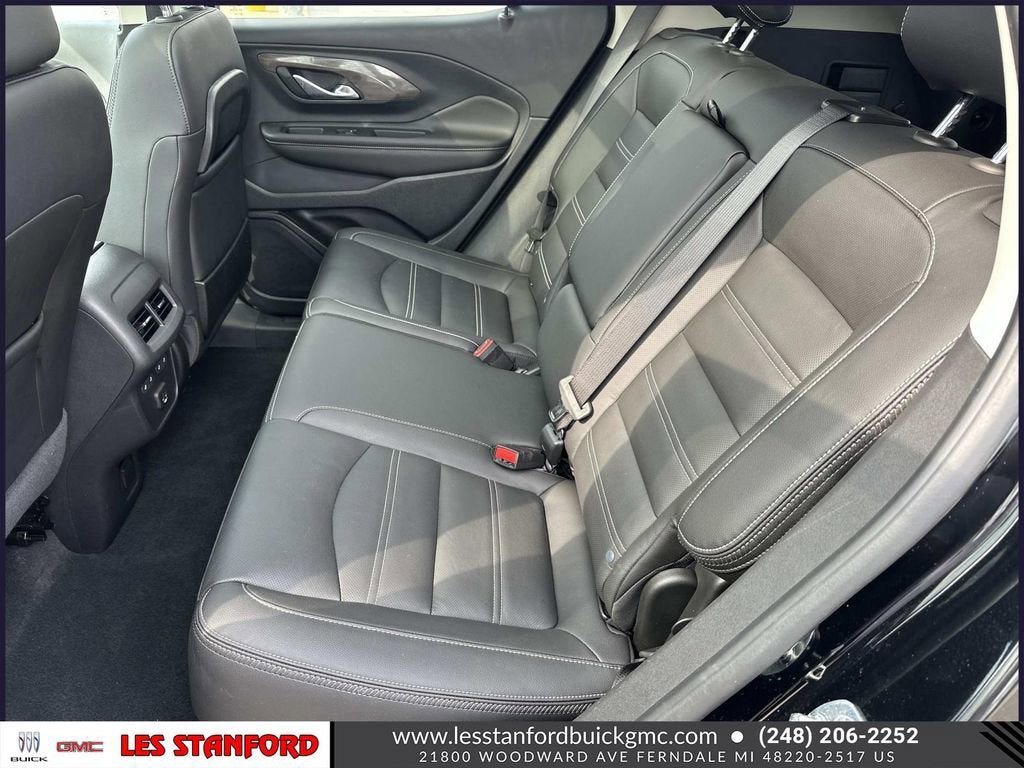 Used 2023 GMC Terrain Denali w/ Denali Premium Package image 13