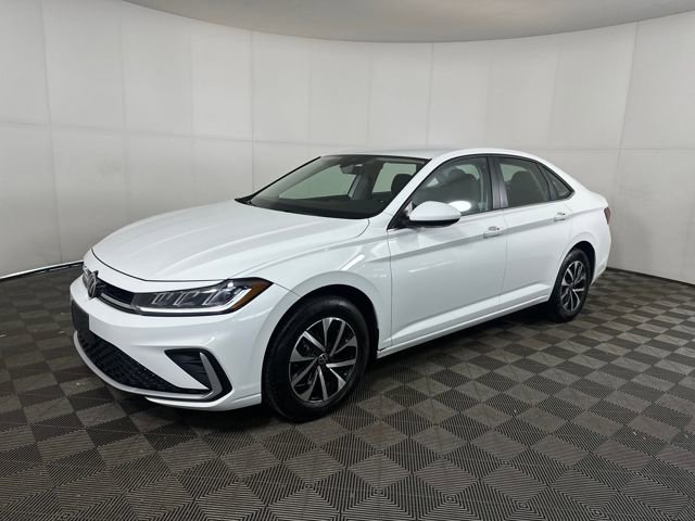 Used 2025 Volkswagen Jetta S image 7