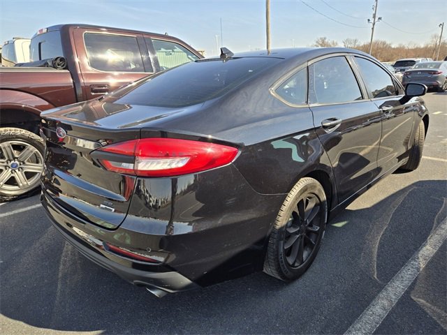 Used 2020 Ford Fusion SE image 6
