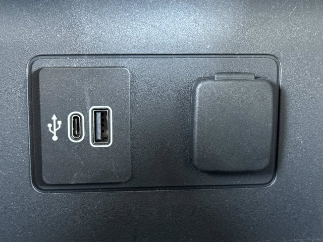 New 2026 Ford Explorer Active w/ Active Comfort Package RWD image 23