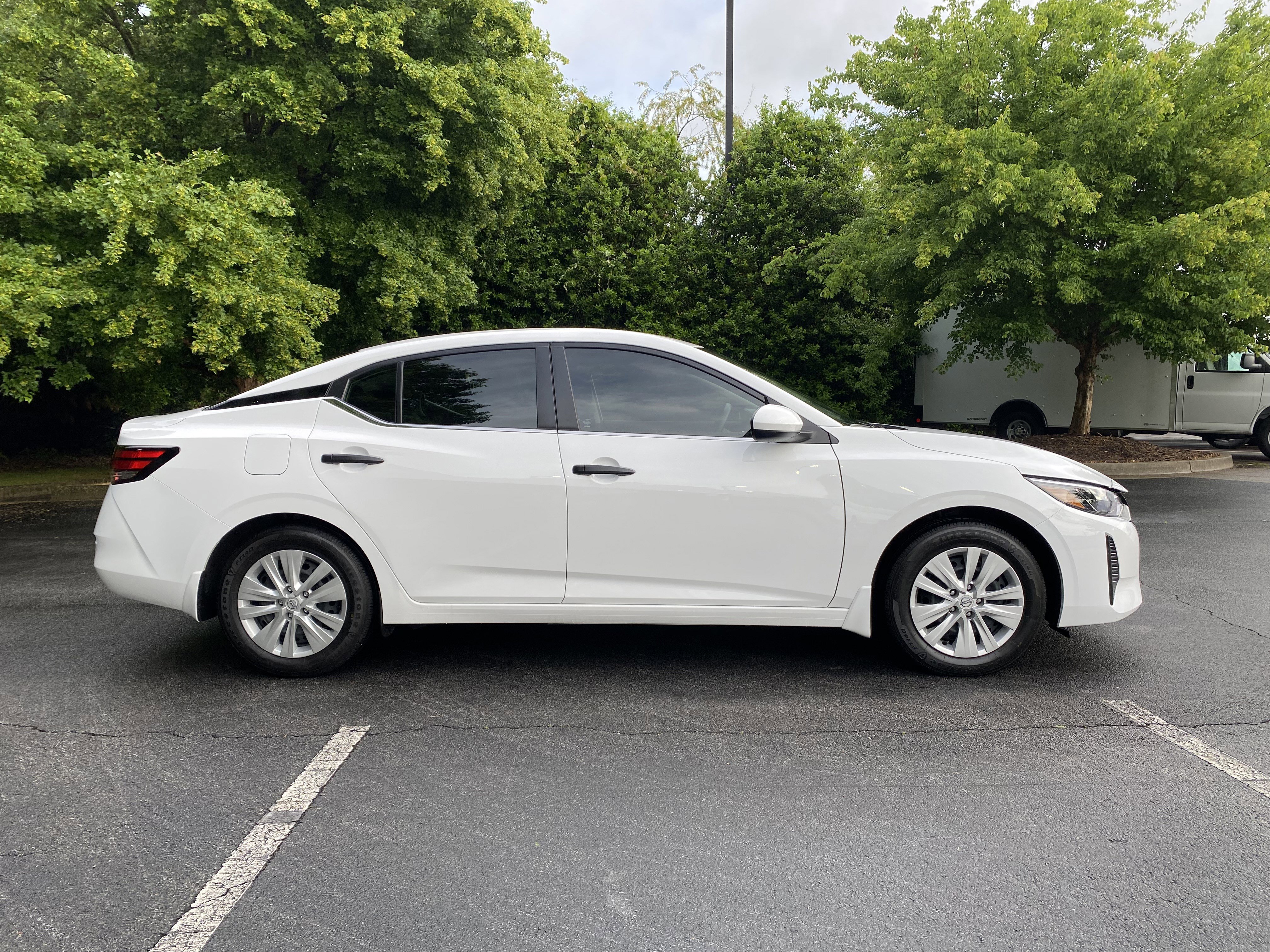 Used 2025 Nissan Sentra S FWD image 10