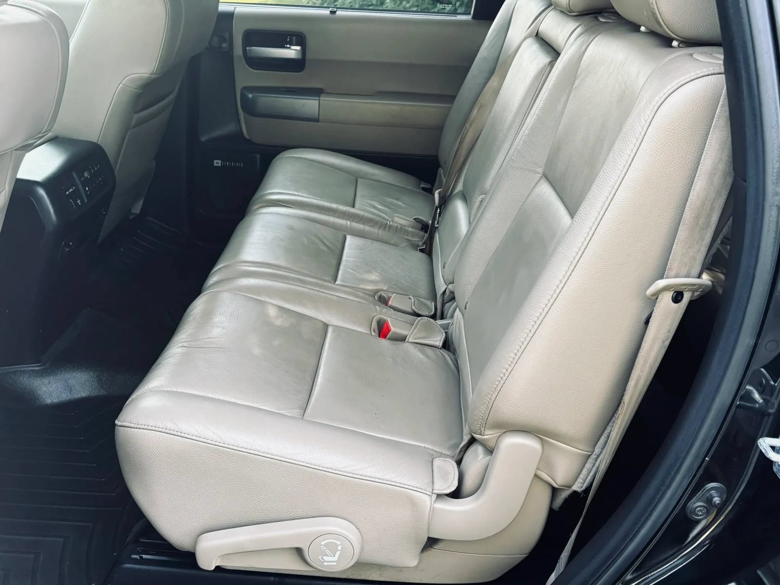 Used 2017 Toyota Sequoia Limited w/ Safety & Convenience Package AWD/4WD image 24