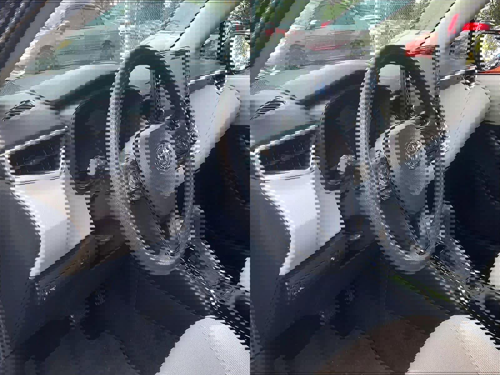 Used 2022 Toyota Corolla LE image 14