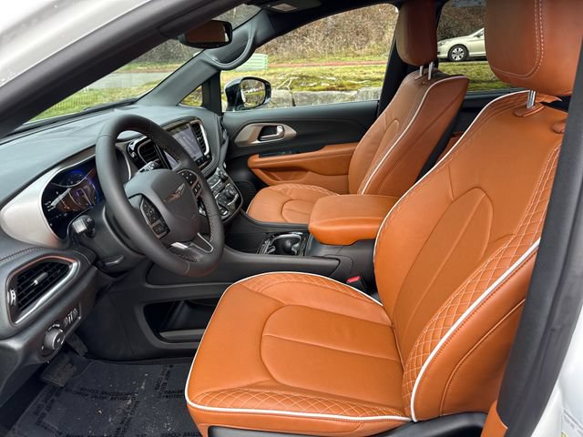 New 2026 Chrysler Pacifica Pinnacle AWD/4WD image 14