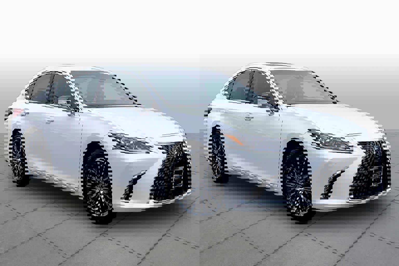 Certified 2025 Lexus ES 350 w/ Premium Package image 3