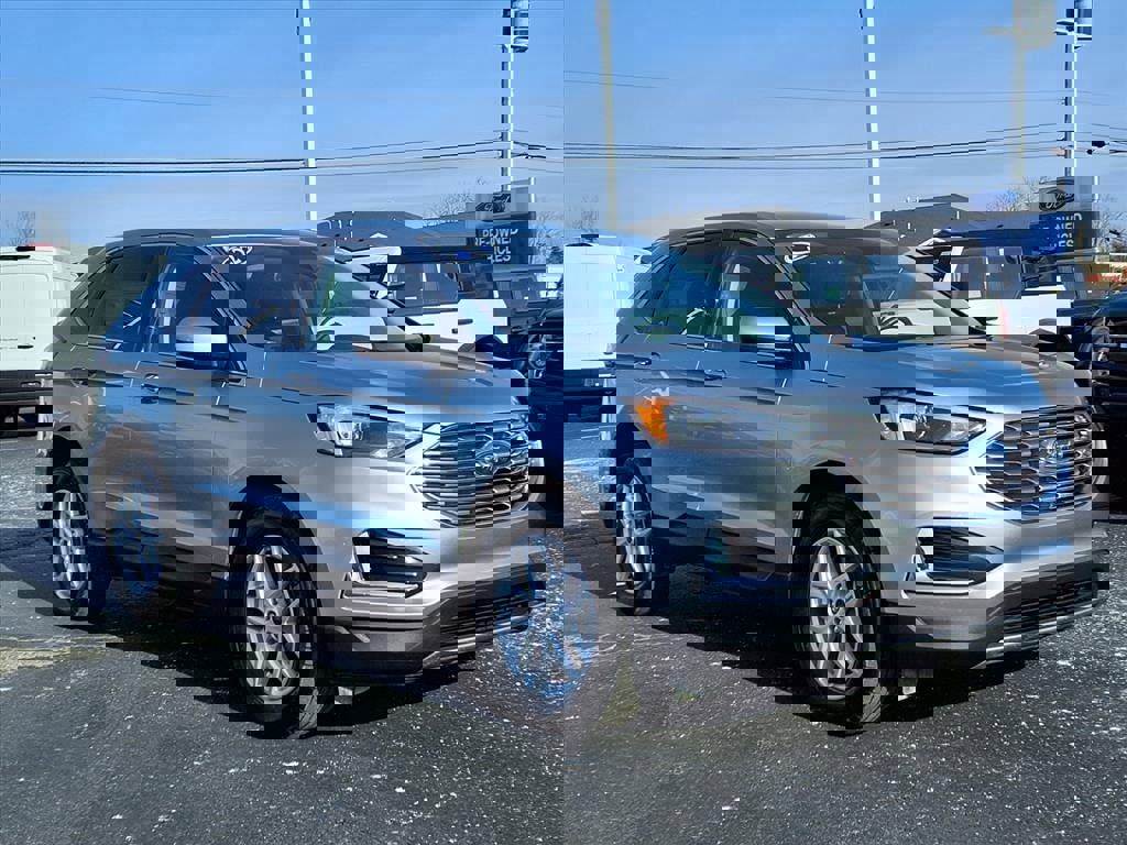Used 2022 Ford Edge SEL image 3