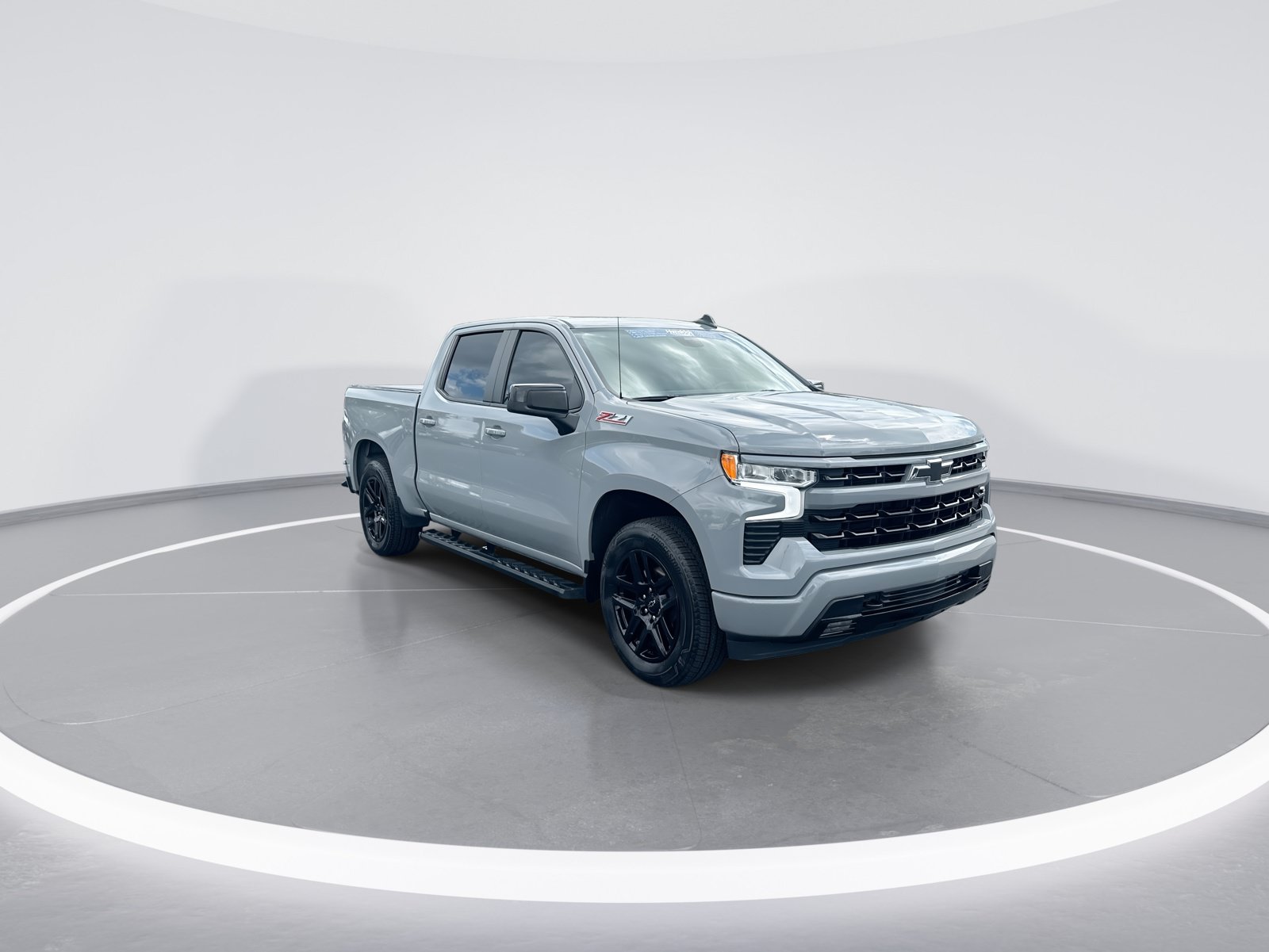 Used 2024 Chevrolet Silverado 1500 RST w/ Convenience Package II AWD/4WD image 2