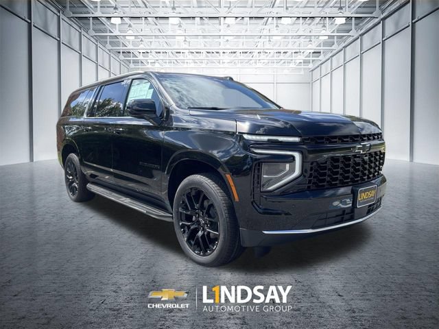 New 2026 Chevrolet Suburban LS AWD/4WD image 2