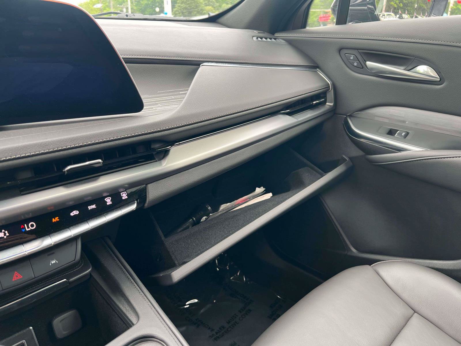 Used 2025 Cadillac XT4 Premium Luxury AWD/4WD image 10