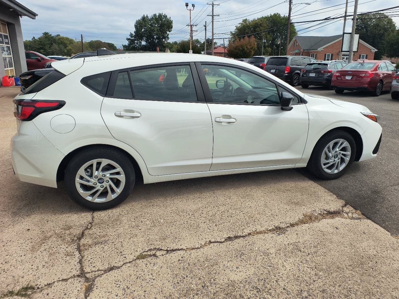 Used 2024 Subaru Impreza 2.0i AWD/4WD image 18