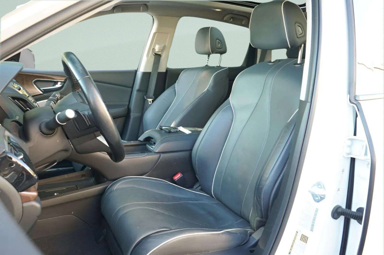 Used 2022 Acura RDX AWD w/ Advance Package image 30