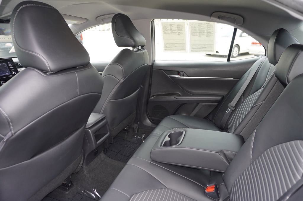 Certified 2023 Toyota Camry SE image 7