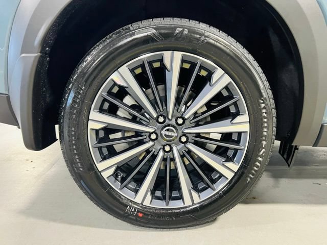 New 2026 Nissan Pathfinder Platinum FWD image 14