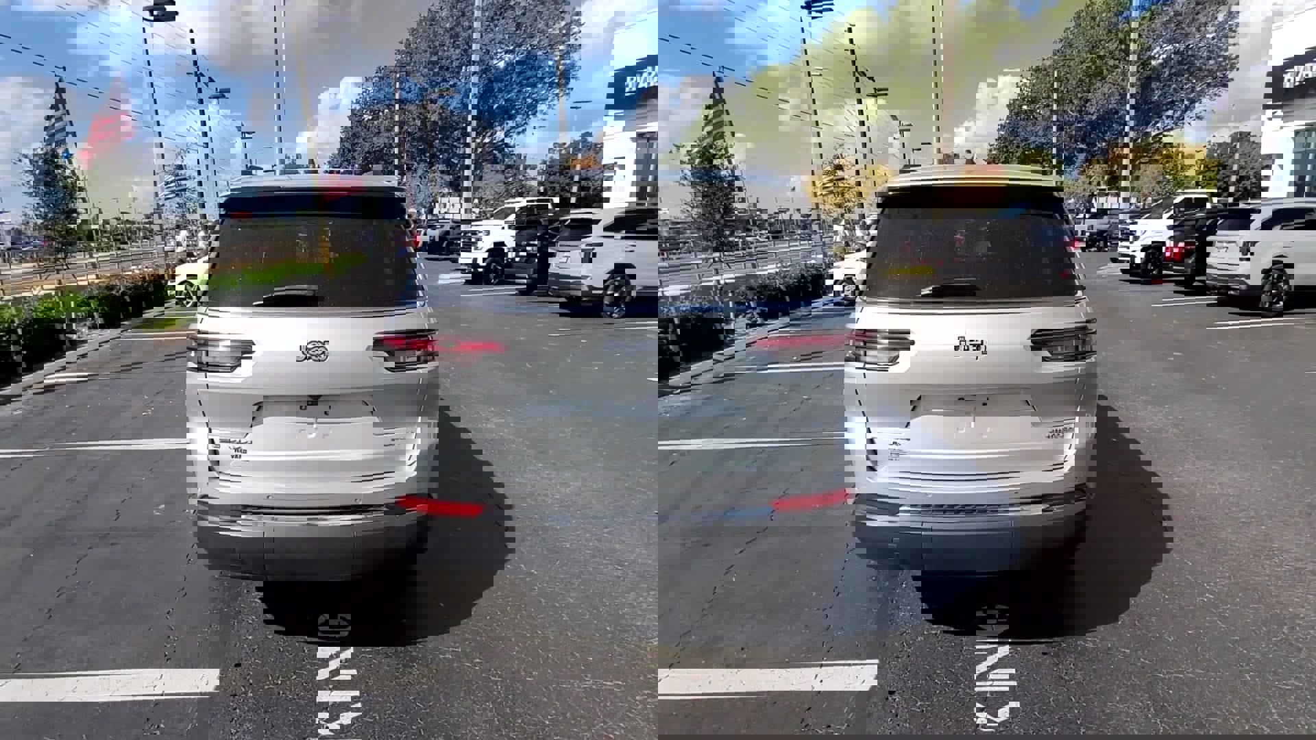 Used 2021 Jeep Grand Cherokee L Limited image 46