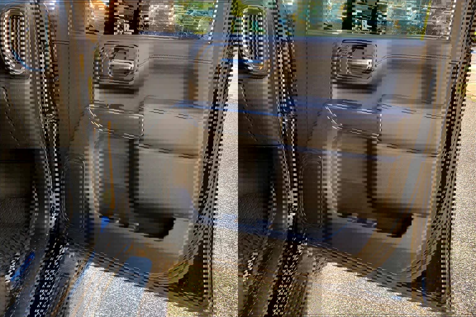 Used 2022 GMC Sierra 2500 AT4 w/ Gooseneck/5TH Wheel Package image 21