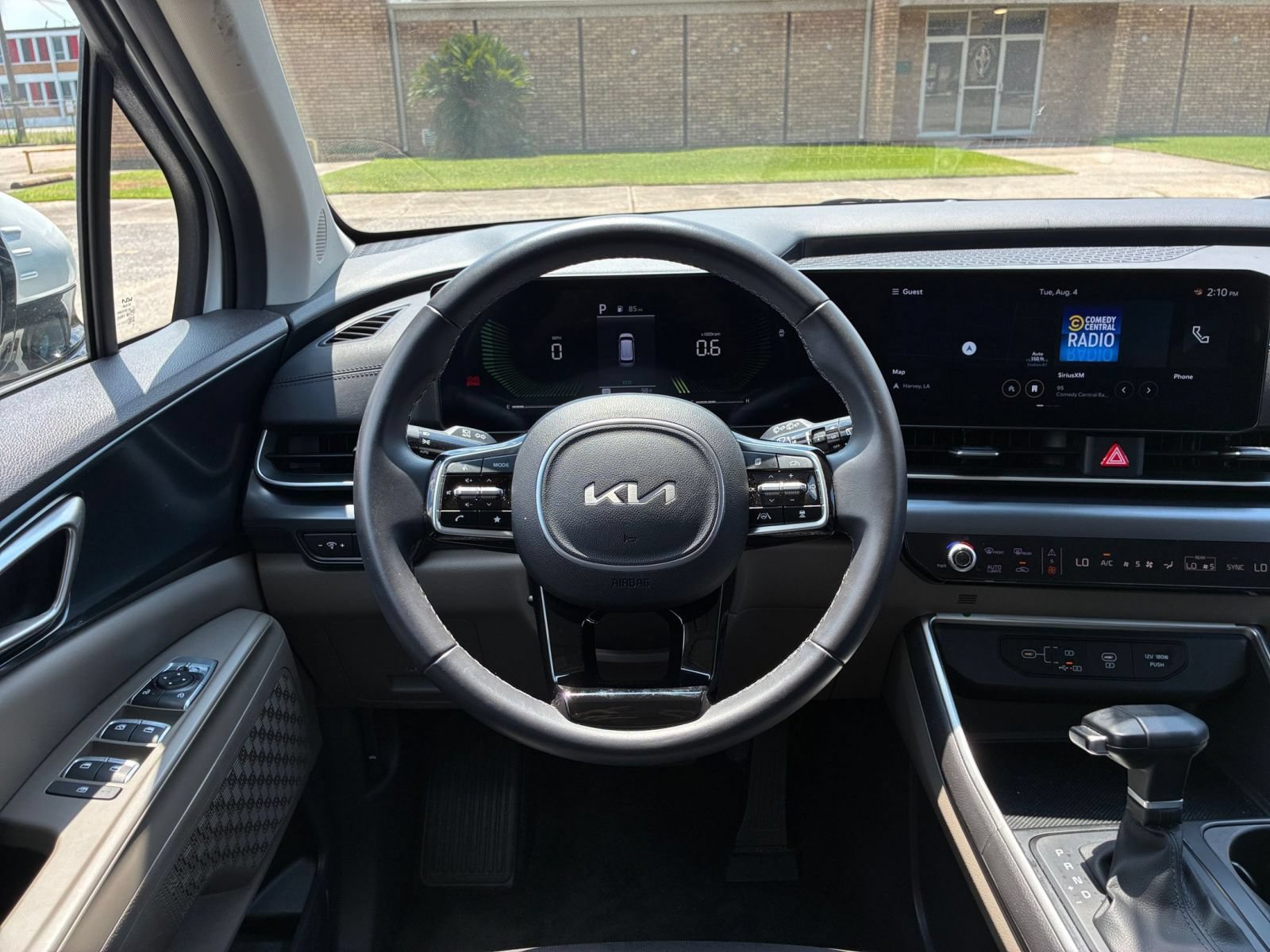 Used 2026 Kia Carnival FWD image 31