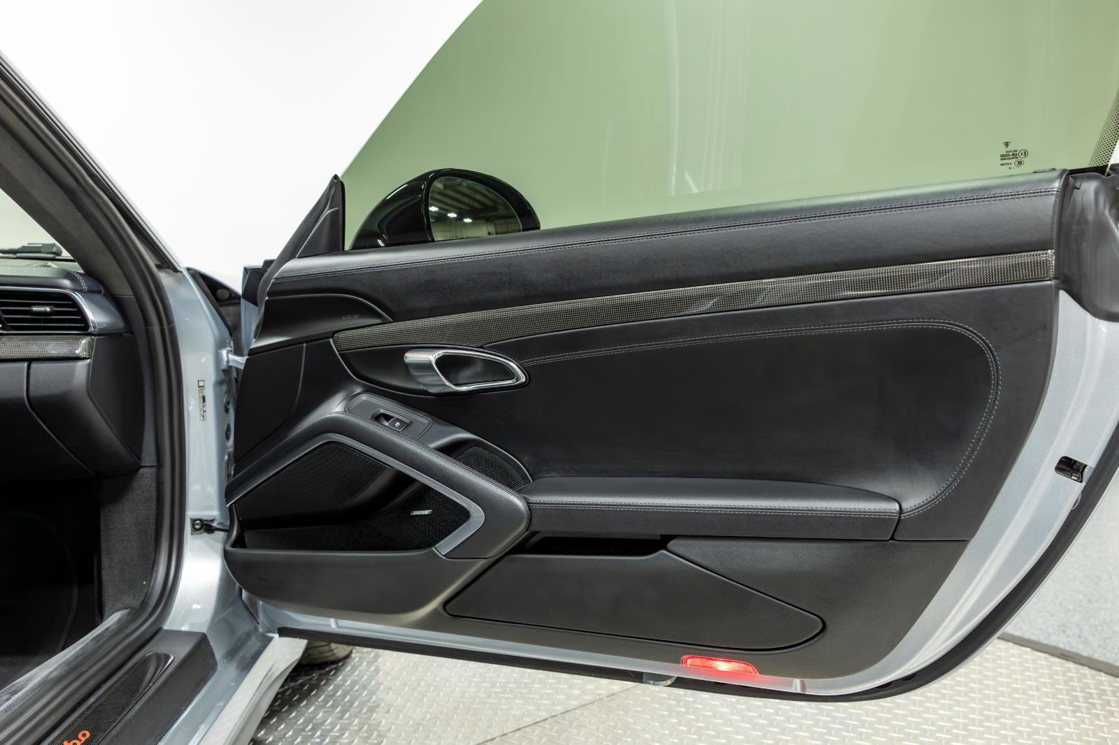 Used 2016 Porsche 911 Turbo image 62