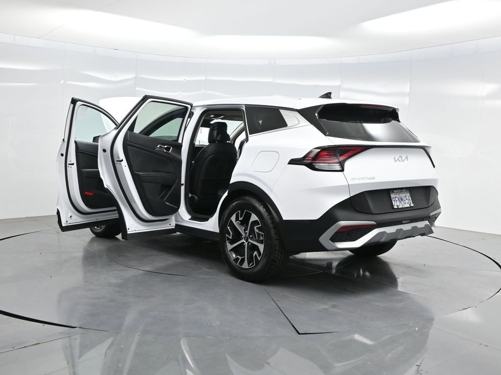 Used 2023 Kia Sportage EX image 40