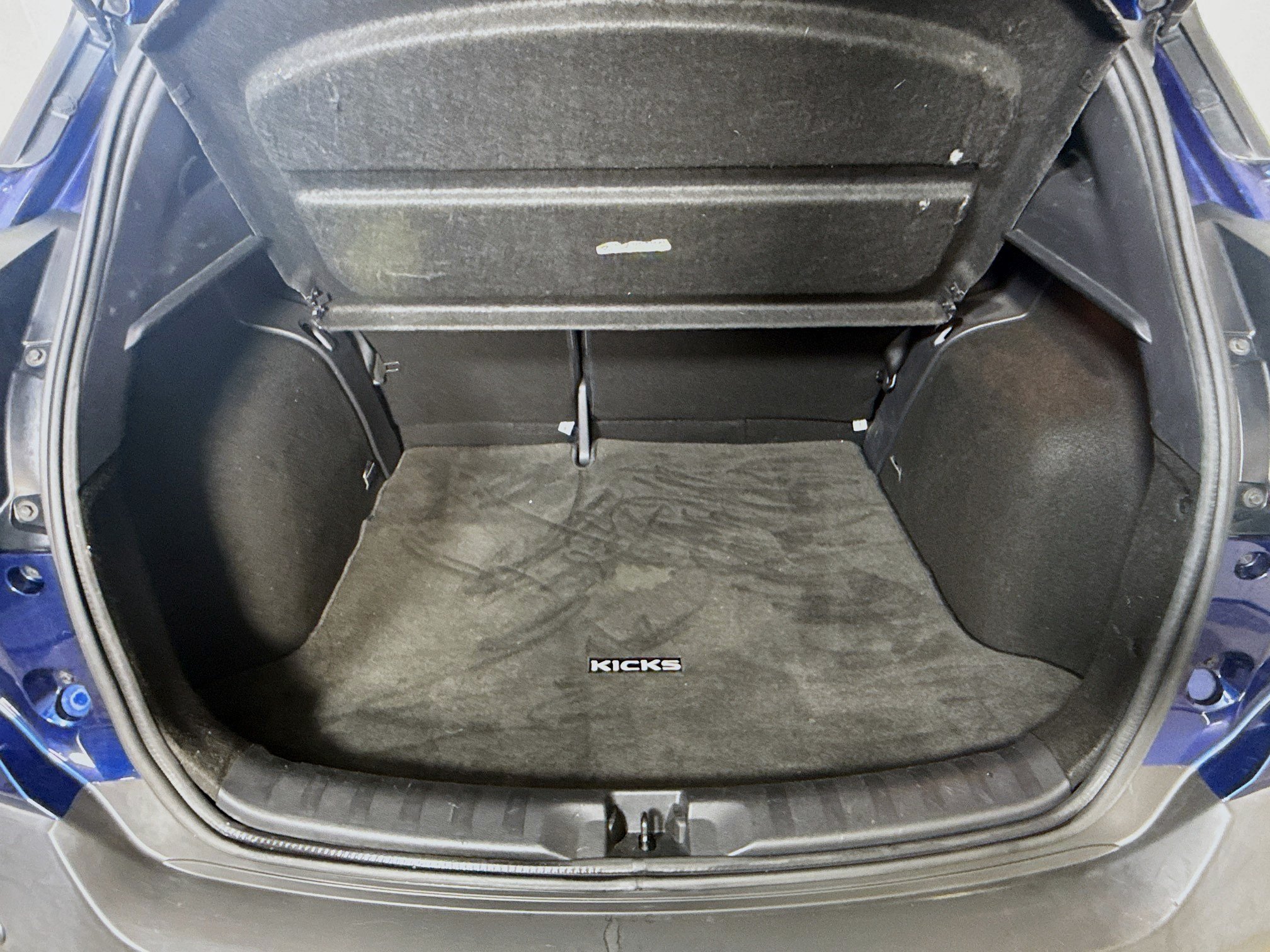 Used 2020 Nissan Kicks SV FWD image 35