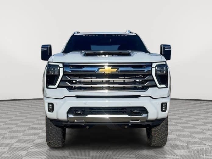 New 2026 Chevrolet Silverado 3500 High Country w/ High Country Premium Package AWD/4WD image 2
