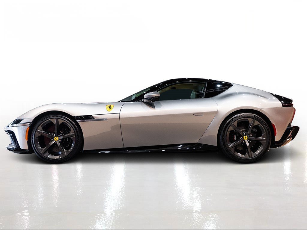 Used 2025 Ferrari 12Cilindri Base image 6