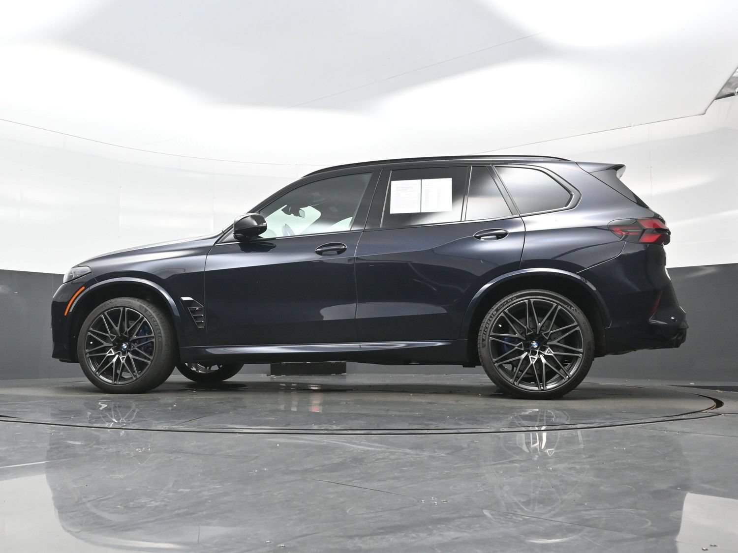 Used 2024 BMW X5 M Competition w/ Executive Package AWD/4WD image 28