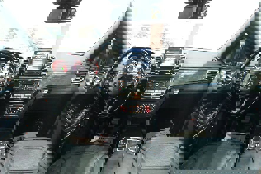 Used 2018 Mercedes-Benz GLS 550 4MATIC image 31