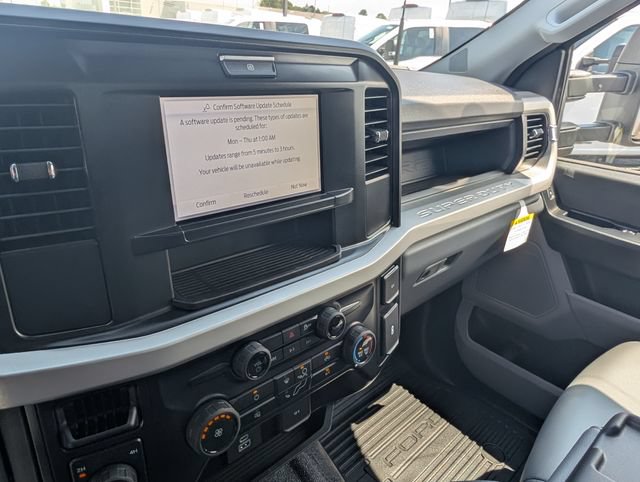 New 2026 Ford F550 4x4 Regular Cab Super Duty image 21