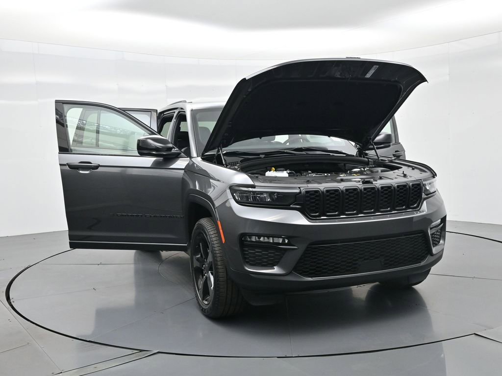 New 2025 Jeep Grand Cherokee Limited image 37