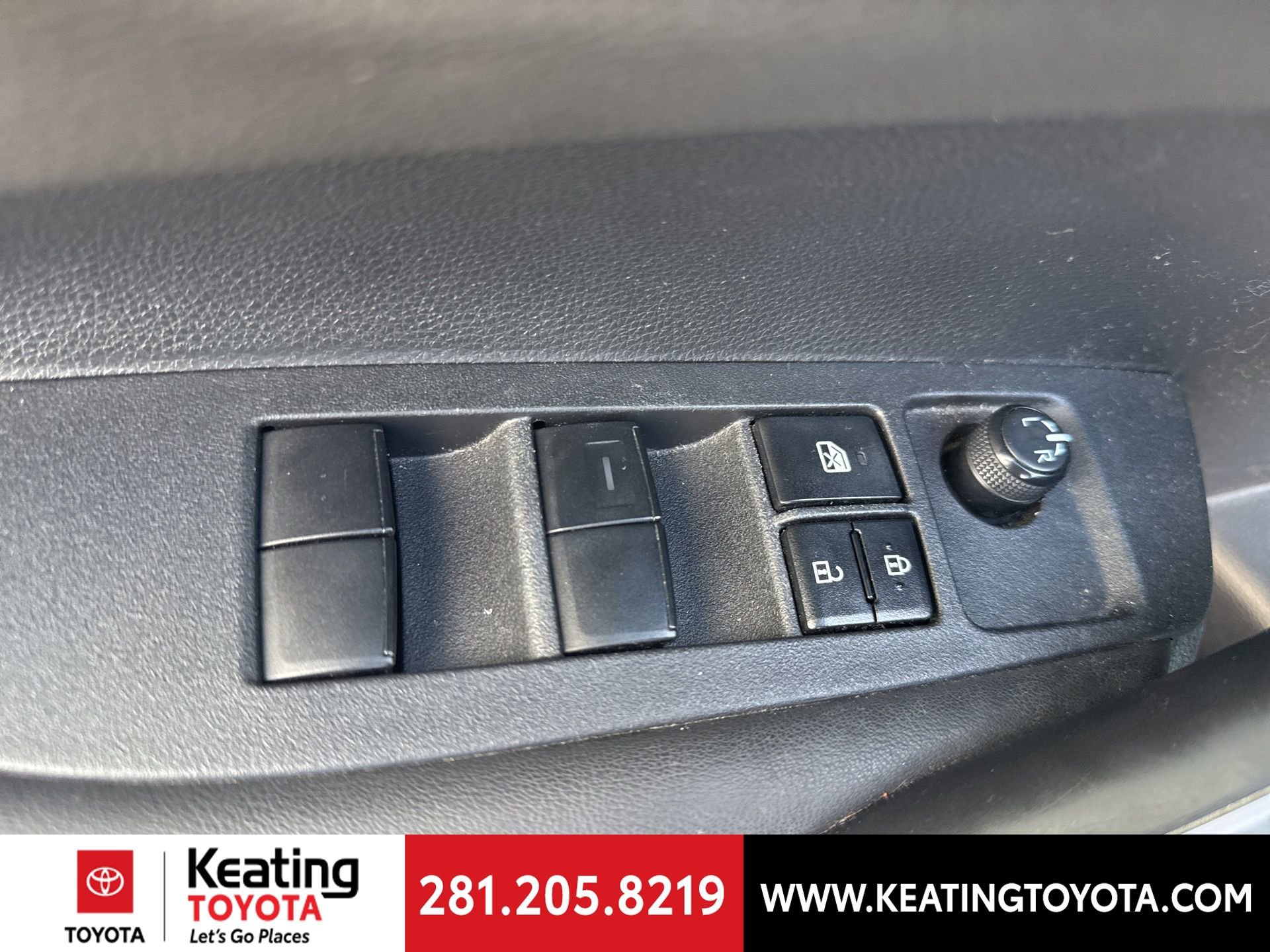 Used 2023 Toyota Corolla SE image 12