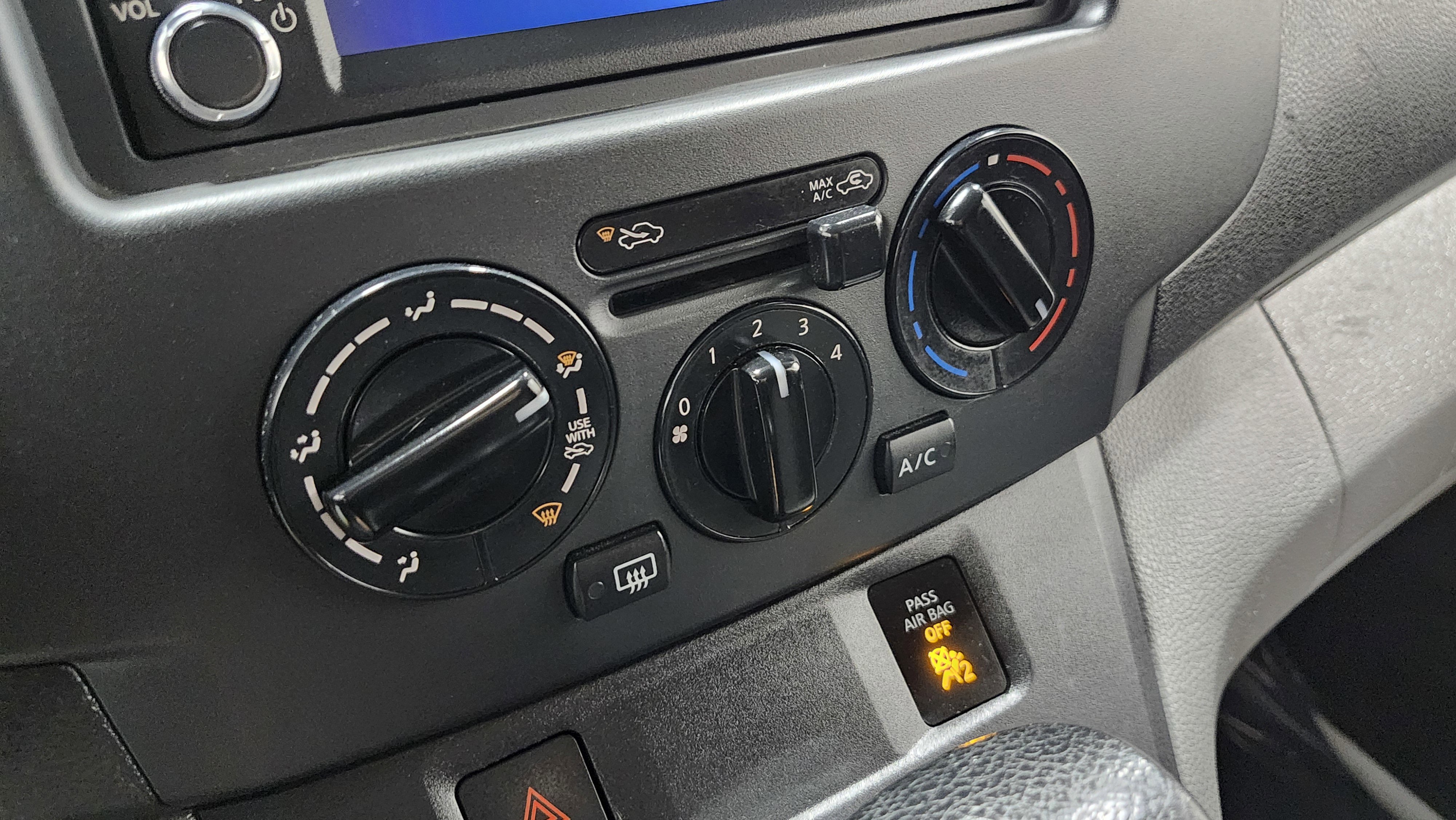 Used 2021 Nissan NV200 S w/ Back Door Glass Package image 31