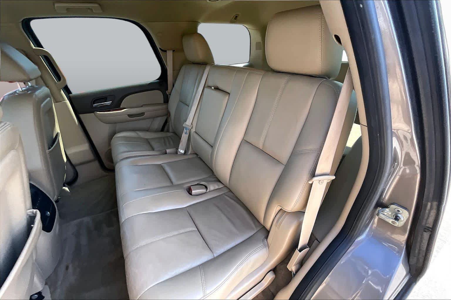Used 2011 Chevrolet Tahoe LT w/ Texas Edition RWD image 15
