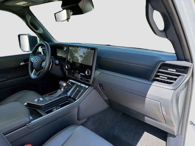 Used 2025 Lexus GX 550 w/ Accessory Package (Z1) AWD/4WD image 15