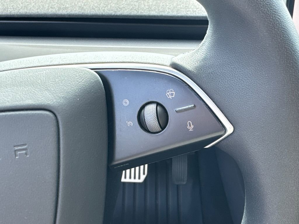 Used 2025 Tesla Model 3 Long Range image 28